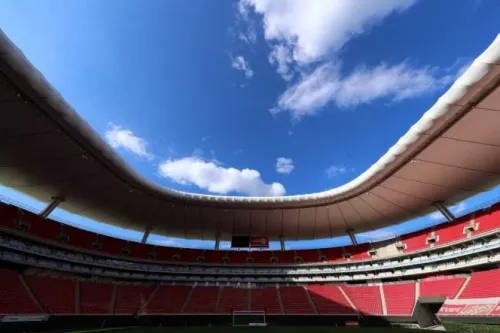 Chivas vs León se jugará a puerta cerrada, confirma Enrique Alfaro