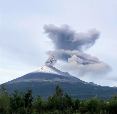 La actividad del volcán Popocatépetl no presentó cambios significativos