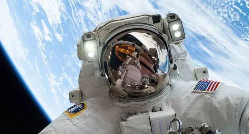 Un exastronauta de la NASA afirma haber visto a una criatura orgánica parecida a un alienígena