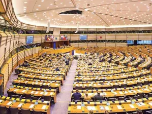 Europa amenaza imponer visa a EU; crece la presión contra Trump