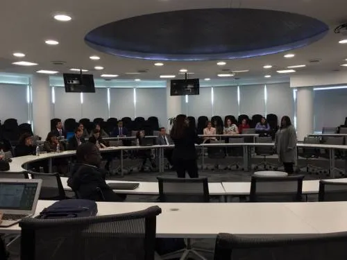 Buscan vincular a mujeres poblanas de escasos recursos laboralmente