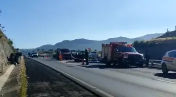 Accidente automovilístico sobre la Vía Atlixcáyotl registra un muerto