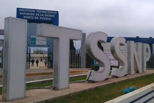 Ventilan supuestos excesos del director del Tecnológico de la Sierra Norte de Puebla