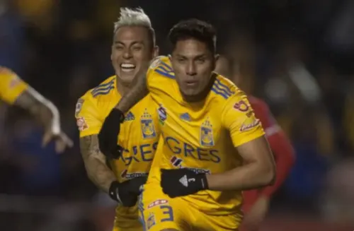 Tres jugadores de Tigres dan positivo a covid-19