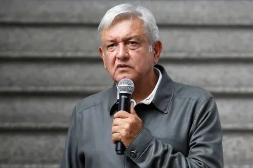 Morenos a trabajar; mientras TRIFE sentencia