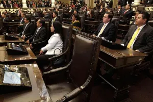 Diputados dan entrada a la sanción a ediles de Coronango y Huejo