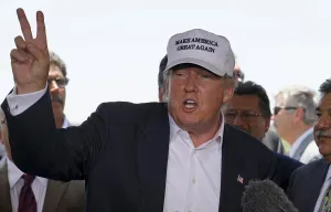 Reitera Donald Trump en Texas intención de levantar muro fronterizo