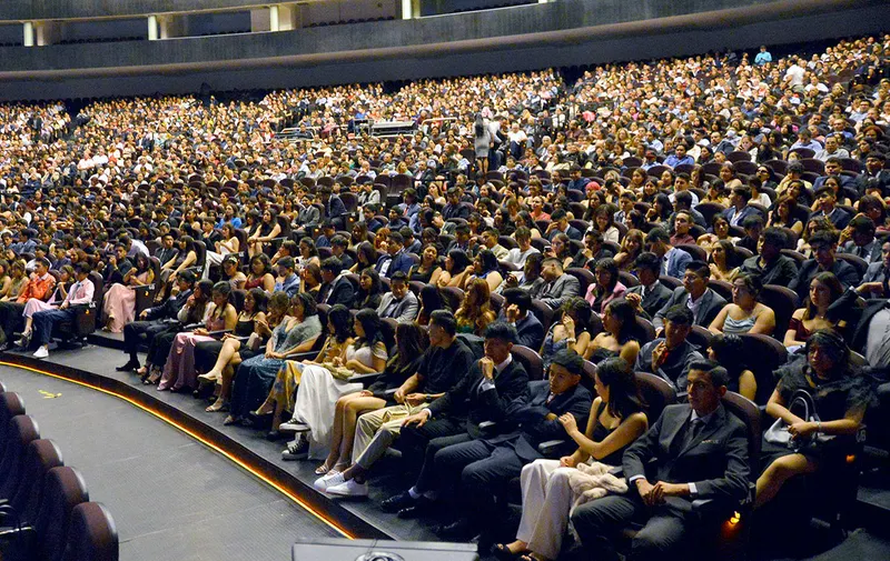 buap-graduaciones-preparatoria_general-lazaro-cardenas-bachillerato-internacional-5-de-mayo