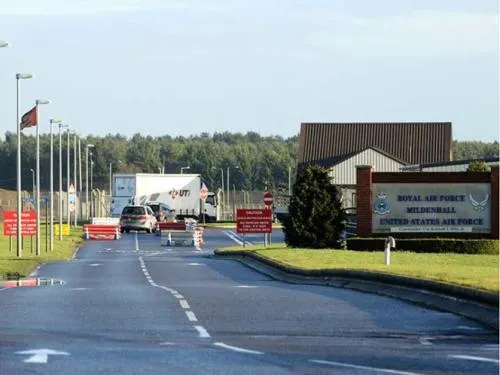 Incidente en base militar británica usada por EU deja un detenido