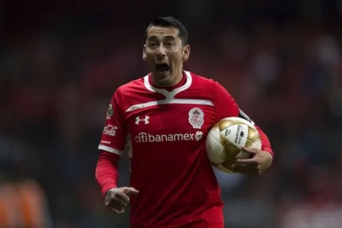 Toluca anuncia el regreso de Rubens Sambueza