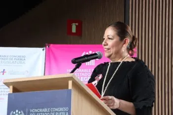 En Congreso de Puebla, la vida se defiende con leyes, acciones y amor: Laura Artemisa