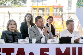 Armenta lamenta asesinato del alcalde de Uruapan y anuncia refuerzo de seguridad para funcionarios poblanos