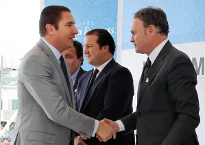 Colocan primera piedra de nuevo hotel en zona de Angelópolis