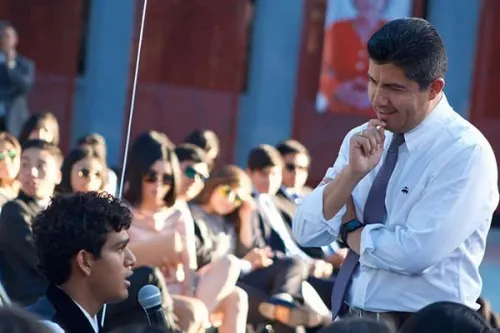 El brete albiazul: Lalo ganaría con o sin el PAN, pero el PAN podría perder sin Lalo
