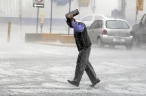 Lluvias seguirán azotando Puebla por canal de baja presión
