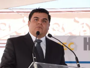 Adquiere gobierno de Puebla seguro de vida para alcaldes