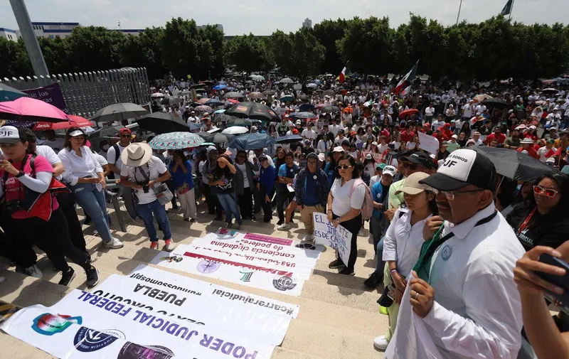 estudiantes-derecho-pue-vs-reforma-poder-judicial