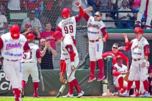 Arranca la temporada de Beisbol con el clásico entre Diablos y Tigres