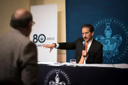 Fortalecer los cuerpos académicos y garantizar bienestar laboral, prioridad de Esparza Ortiz