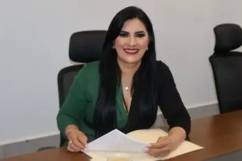 Propone Delfina Pozos cobertura médica universal para trabajadores al servicio del Estado