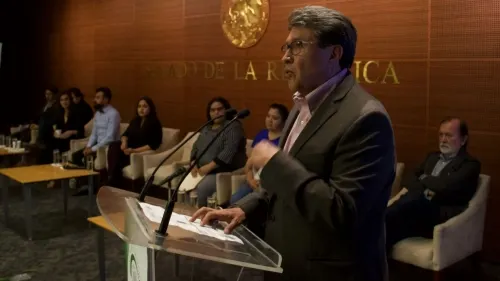 Arma Monreal iniciativa contra agiotistas