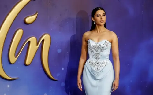 Naomi Scott se convierte en un ángel de Charlie