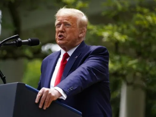 Trump firma decreto de reforma policial tras protestas por racismo
