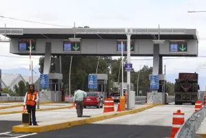Viaducto elevado de la México-Puebla no es para tránsito local