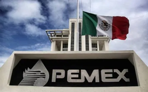 Producción petrolera de México registra su peor caída en 20 años