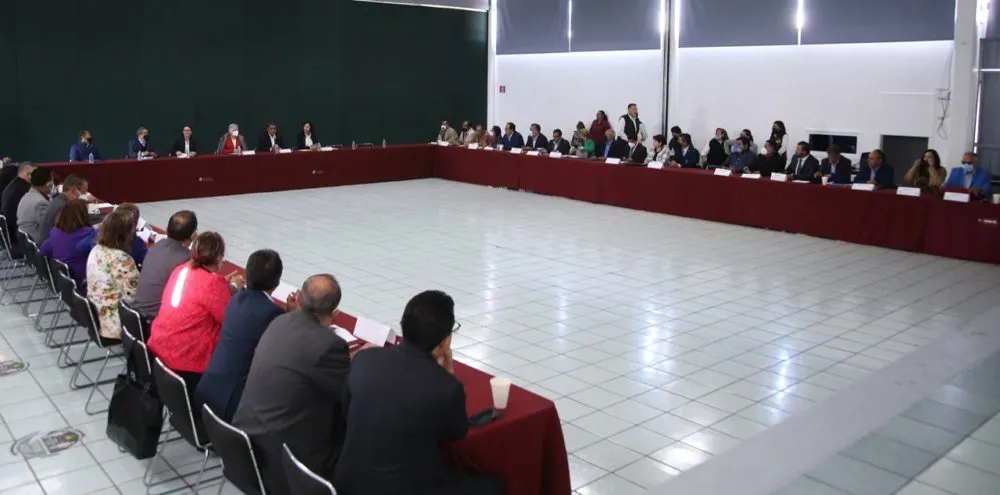 Convoca titular de SEP a trabajar con honestidad, inteligencia y proactividad