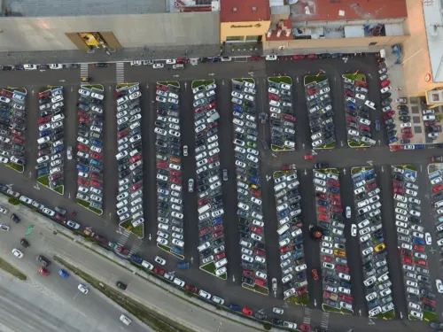 Proponen que estacionamientos sean gratuitos en Plazas Comerciales