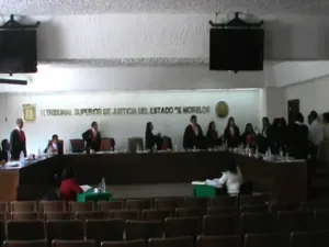 Magistrados de Morelos se agarran a golpes