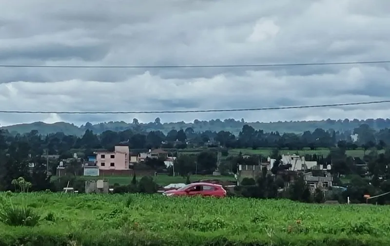 Estalla vehículo con explosivos en Coronango; una policía resulta herida