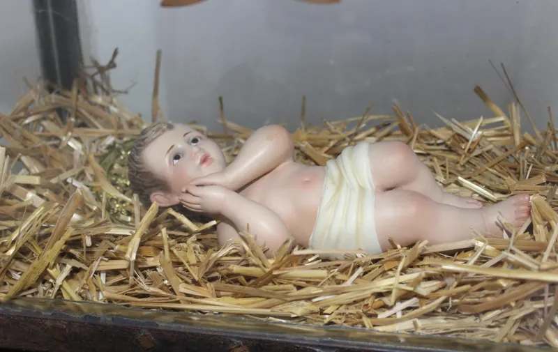 Ibero Puebla celebra Día de la Candelaria con exposición de Niños Dios