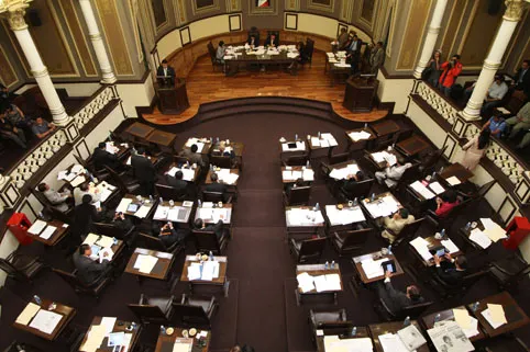 Completos anónimos, los suplentes en el Congreso