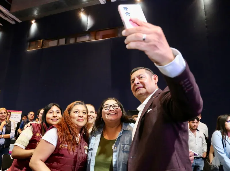 gob-pue-mujeres-tejedoras-de-la-patria