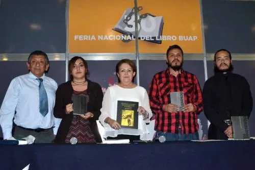 Rinden homenaje a René Avilés en la Fenali BUAP