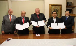 UPAEP firma convenio con la empresa EDAG México