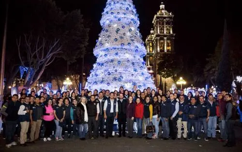 Concluyen las actividades navideñas con la tradicional Rosca de Reyes