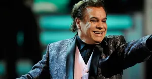 Por neumonía hospitalizan a Juan Gabriel en EEUU