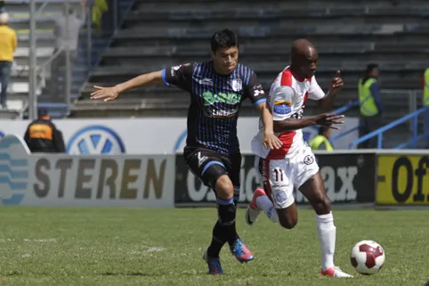 Gallos tumba al Puebla; gana 0-1 con gol de Landín