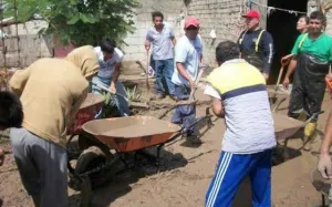 Barrancada afecta a 600 personas en Jolalpan
