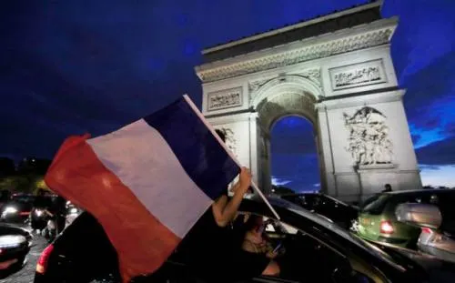 París cerrará la torre Eiffel y se blindará para la final del Mundial