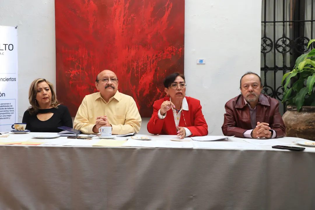 Maestros jubilados del SNTE 51 piden continuar votando en sede tradicional