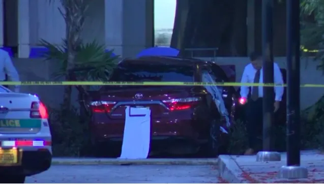 Tres muertos, entre ellos un menor, deja tiroteo en Miami