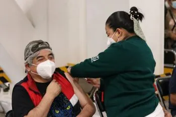 Vacunación para adultos mayores arranca en la capital poblana la próxima semana