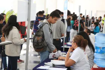 Abren registro para la beca Jóvenes Escribiendo el Futuro; esto necesitas