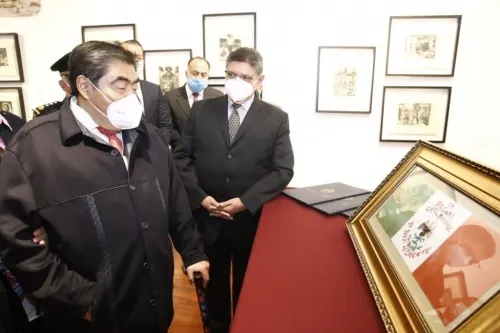 Gobernador recibió réplica de la 5a. Brigada “General Barbosa”