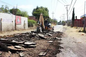 Inician trabajos en calle Cholula en Cuautlancingo