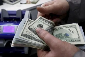 Se ubica peso mexicano en 19.01 unidades por dólar